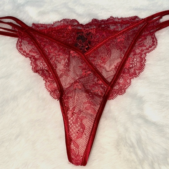 Victorias Secret Designer Collection Lace V-String Thong Panty Red - Picture 1 of 2